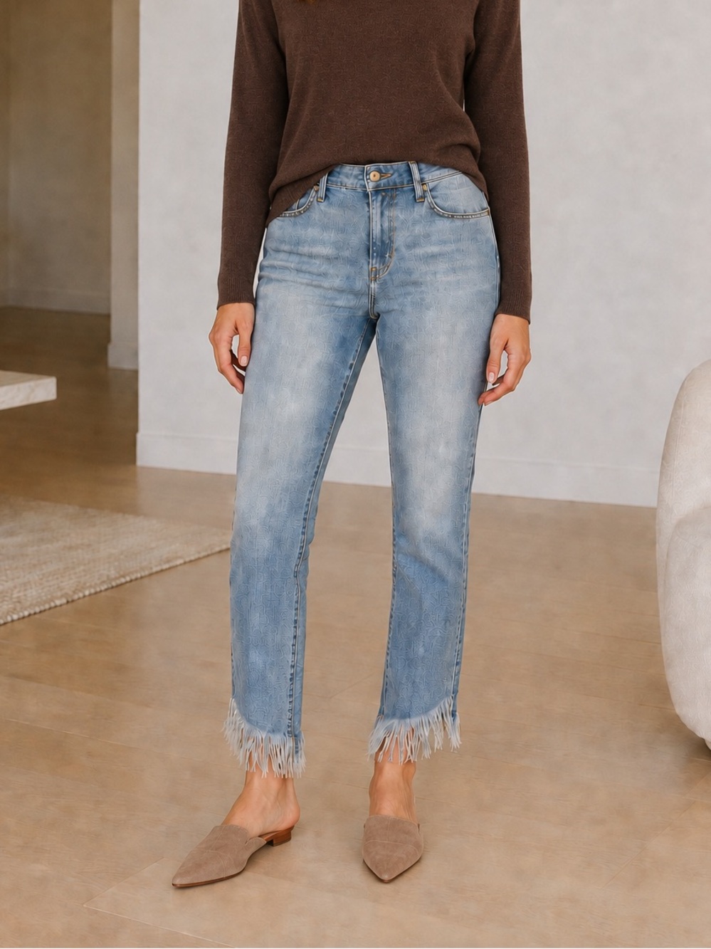FRAME Straight Leg Cropped Jeans Frayed Raw Hem Light Wash Blue Size 29 - Picture 1 of 9